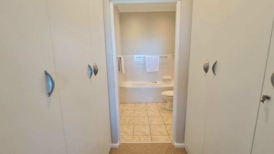 To Let 3 Bedroom Property for Rent in Brenton On Sea Western Cape